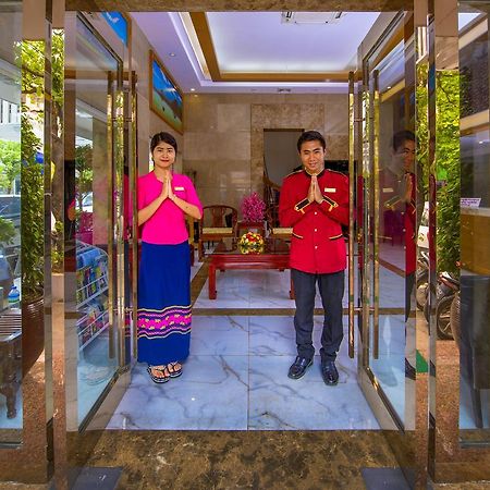 Unity Hotel Mandalay Exteriör bild